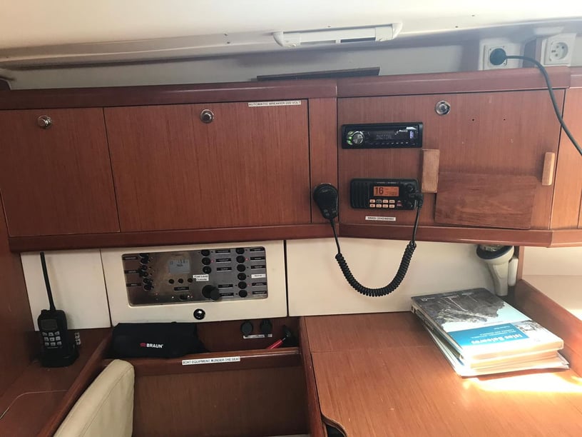 Palma de Mallorca Sailboat 3 cabin 8 berths 8 guests 13.13 m Listing Number: #6510 5