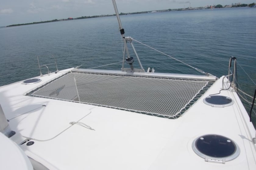 Cienfuegos Catamaran 6 cabin 8 berths 8 guests 11.9 m Listing Number: #6512 5