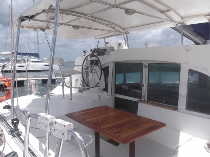 Cienfuegos Catamaran 4 cabin 8 berths 8 guests 11.55 m Listing Number: #6527 5