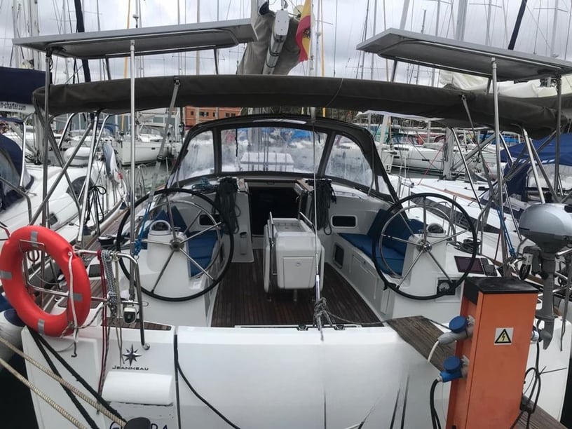 Palma di Maiorca Barca a vela cabina 5  cuccette 12  12  ospiti 15.75 m Numero dell'inserzione: #6528