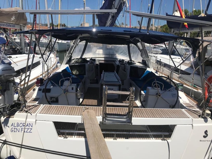 Palma de Mallorca Sailboat 4 cabin 10 berths 10 guests 13.85 m Listing Number: #6534 5