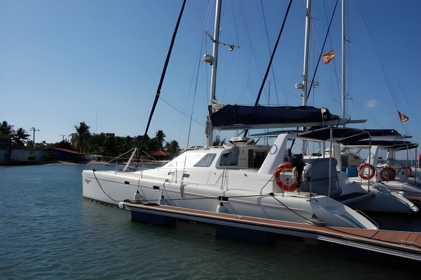 Palma di Maiorca Catamarano cabina 6  cuccette 10  10  ospiti 13.3 m Numero dell'inserzione: #6538 4