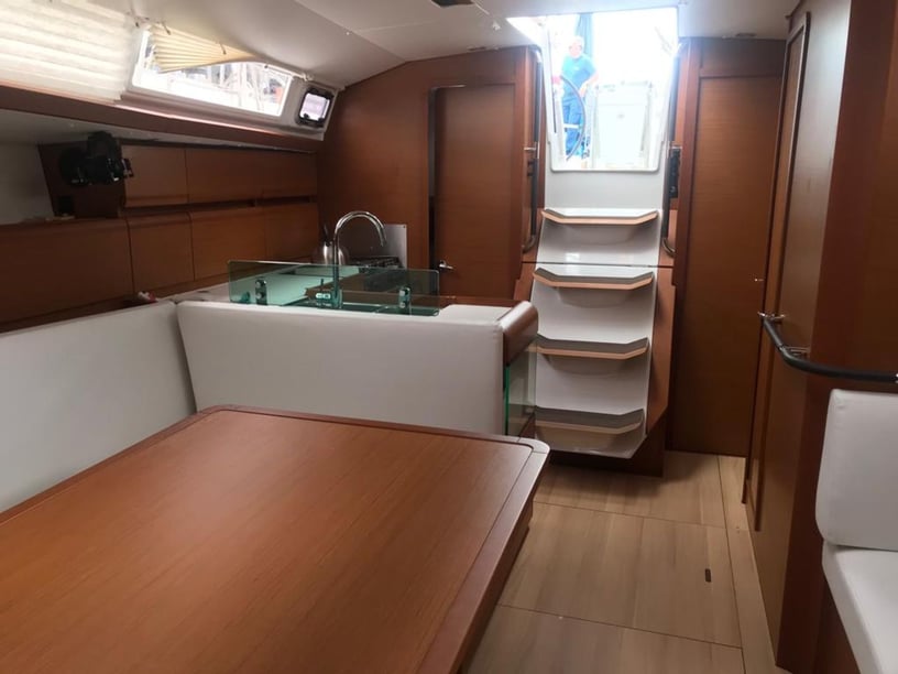 Palma di Maiorca Barca a vela cabina 3  cuccette 8  8  ospiti 12.76 m Numero dell'inserzione: #6539 3