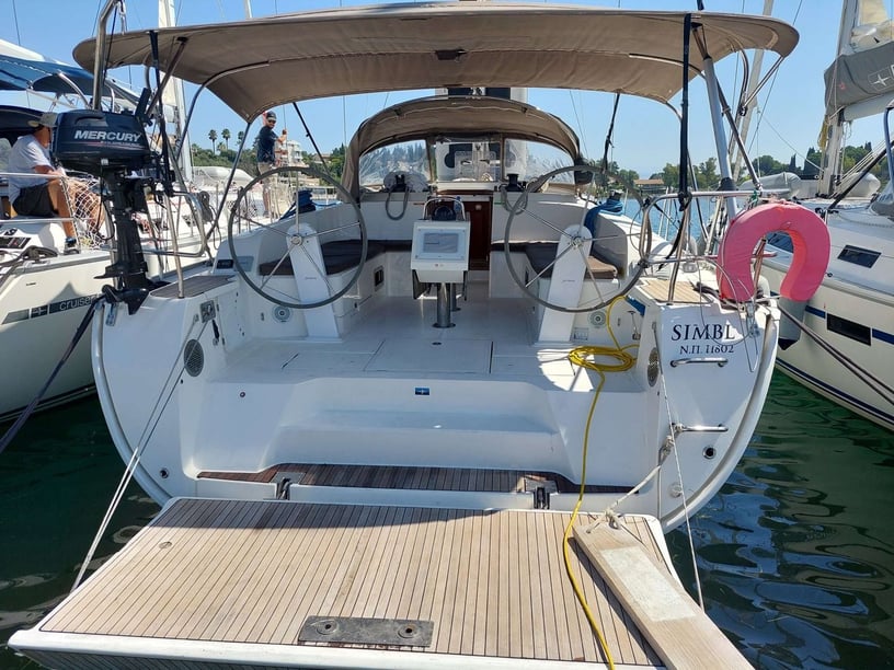 Gouvia Barca a vela cabina 4  cuccette 8  9  ospiti 14.1 m Numero dell'inserzione: #6598