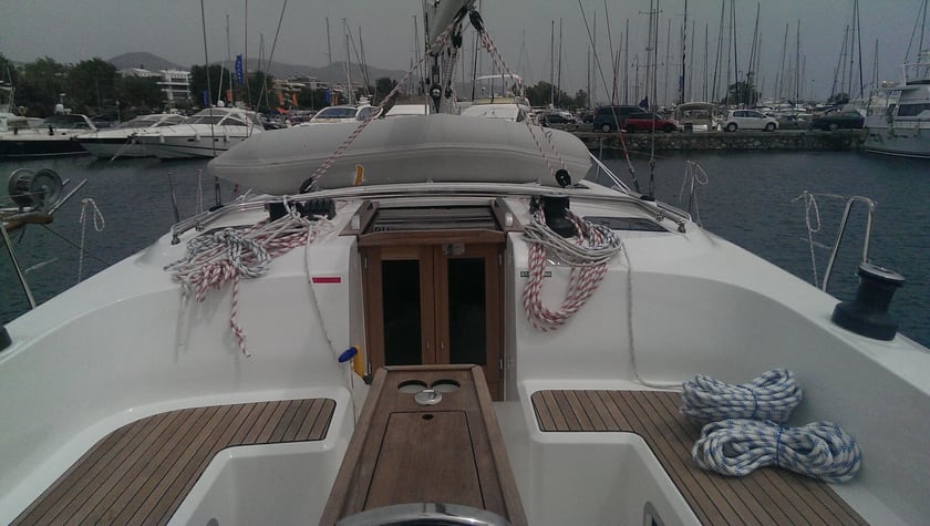 Gouvia Segelboot 3 Kabine 6 Liegeplätze 7 Gäste 13.99 m Nummer des Inserats: #6609 5