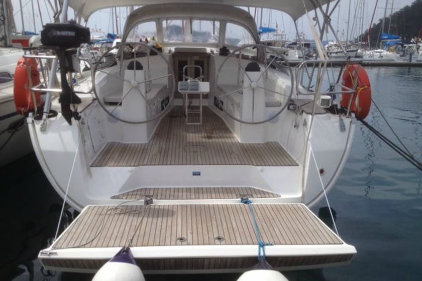 Gocek Zeilboot Cabine 3  6  slaapplaatsen 7  gasten 12.35 m Lijstnummer: #6631 3