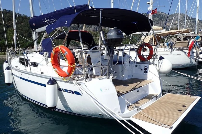 Gocek Sailboat 2 cabin 6 berths 6 guests 9.99 m Listing Number: #6648 3