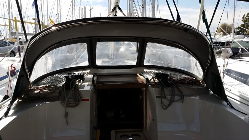 Gouvia Barca a vela cabina 3  cuccette 6  7  ospiti 12.35 m Numero dell'inserzione: #6672 4