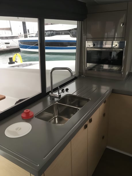 Kaštel Gomilica Catamaran Cabine 4  10  slaapplaatsen 10  gasten 11.73 m Lijstnummer: #6701 5