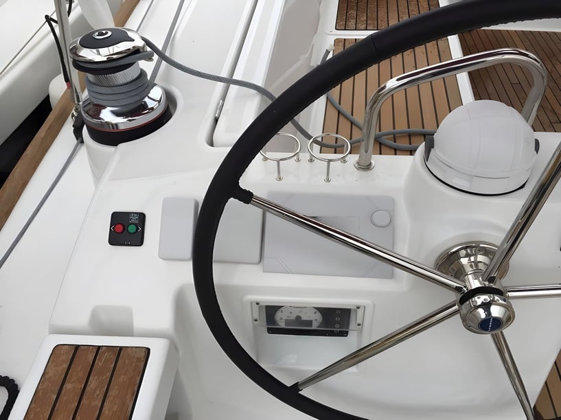 Gesplitst Zeilboot Cabine 4  10  slaapplaatsen 10  gasten 13.85 m Lijstnummer: #675 4