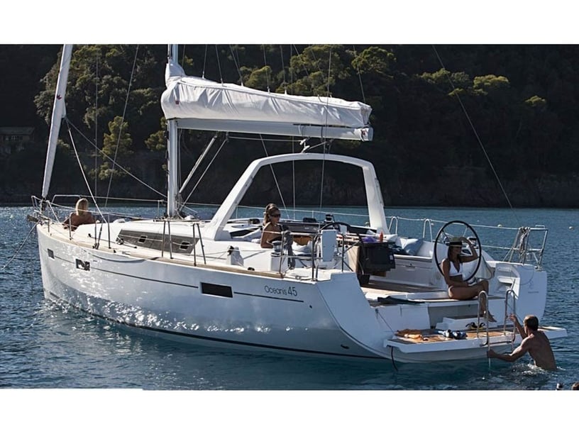 Bocca di Magra Sailboat 4 cabin 10 berths 10 guests 13.85 m Listing Number: #6755 2