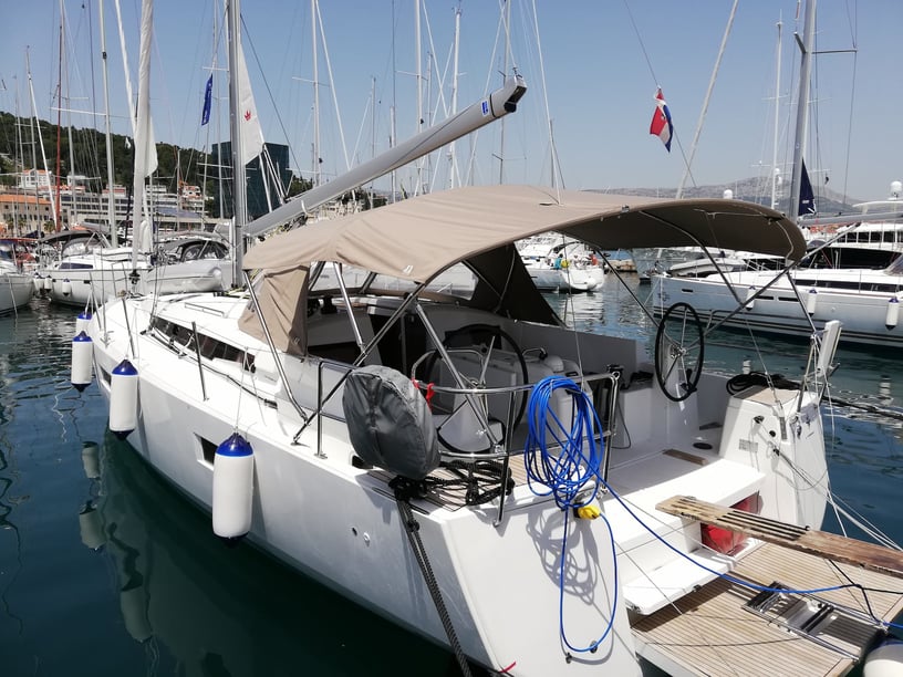 Split Yelkenli 4 kabin Konaklama 10 kişi Seyir 10 kişi 13 m İlan No: #6799 4