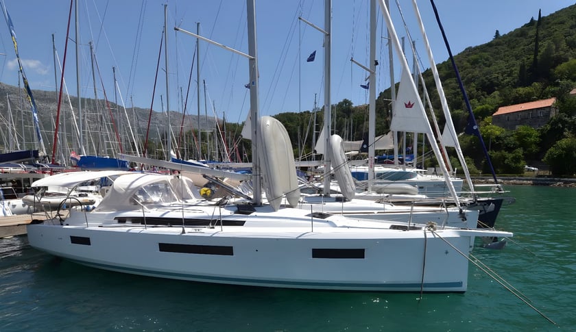Dubrovnik Barca a vela cabina 4  cuccette 10  10  ospiti 13 m Numero dell'inserzione: #6816 4