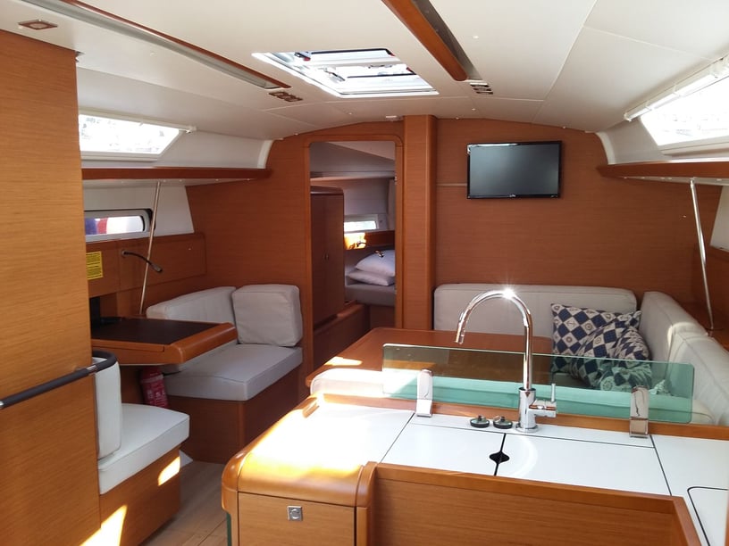 Palamos Sailboat 3 cabin 8 berths 12 guests 12.76 m Listing Number: #6889 2