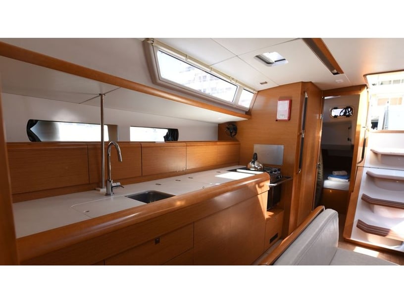 Volos Sailboat 4 cabin 10 berths 10 guests 13.65 m Listing Number: #6944 2