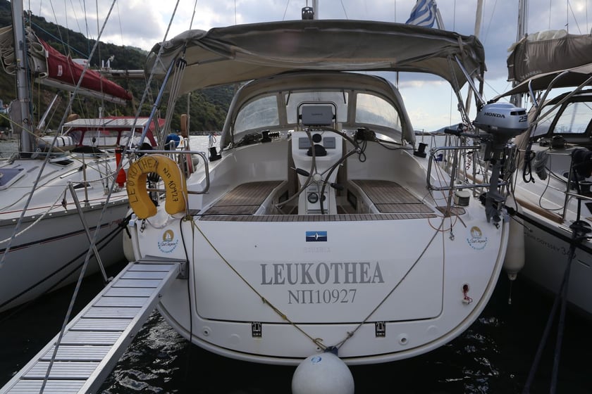 Loutraki Segelboot 3 Kabine 6 Liegeplätze 6 Gäste 10.96 m Nummer des Inserats: #6945 5