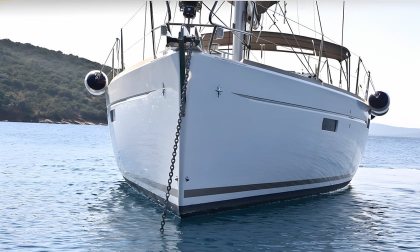 Volos Velero Cabina 4  10  literas 10  invitados 13.65 m Número de anuncio: #6946 4