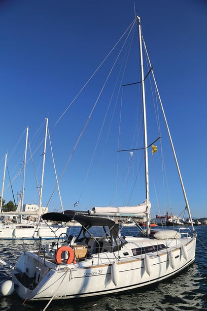 Loutraki Segelboot 3 Kabine 6 Liegeplätze 6 Gäste 11.11 m Nummer des Inserats: #6954 5