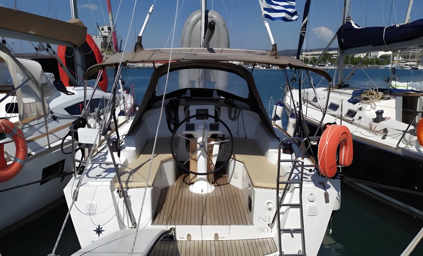 Volos Zeilboot Cabine 2  4  slaapplaatsen 4  gasten 9.44 m Lijstnummer: #6959