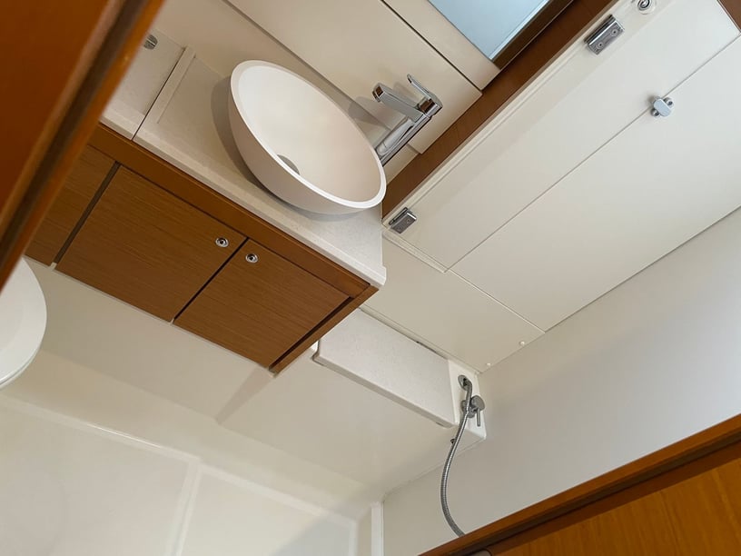 Volos Voilier Cabine 4  Couchettes 10  Invités 10  15.75 m Numéro de l'annonce: #6961 4