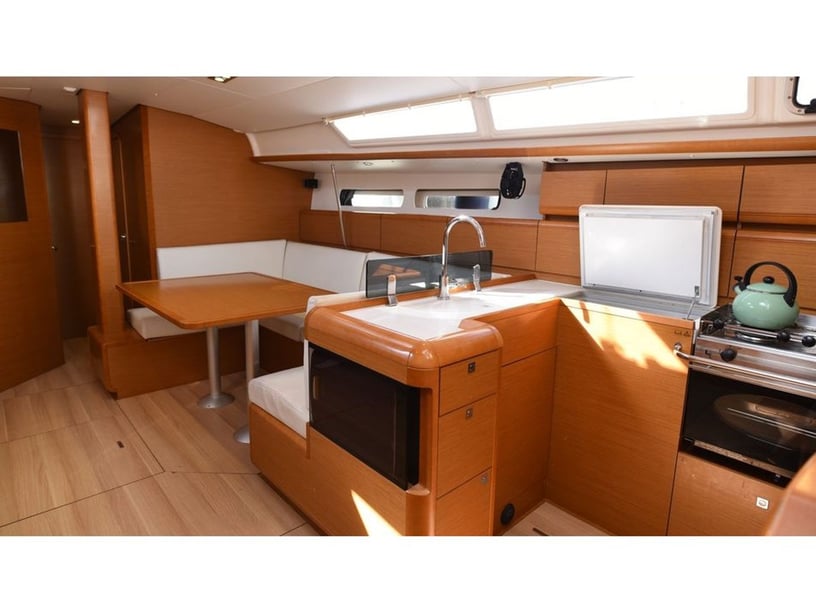 Volos Sailboat 4 cabin 10 berths 10 guests 12.99 m Listing Number: #6963 2