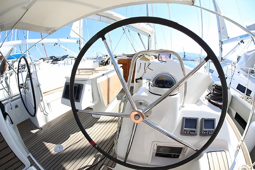 Volos Voilier Cabine 3  Couchettes 7  Invités 7  11.82 m Numéro de l'annonce: #6967 4