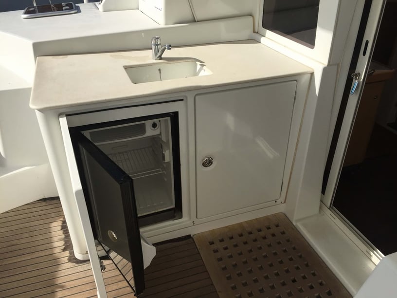 Sibenik Catamaran Cabine 6  Couchettes 12  Invités 12  11.97 m Numéro de l'annonce: #6988 5