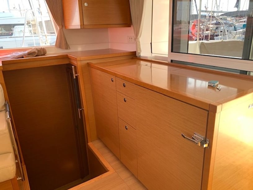 Šibenik Catamaran 6 cabin 12 berths 12 guests 13.96 m Listing Number: #7002 3