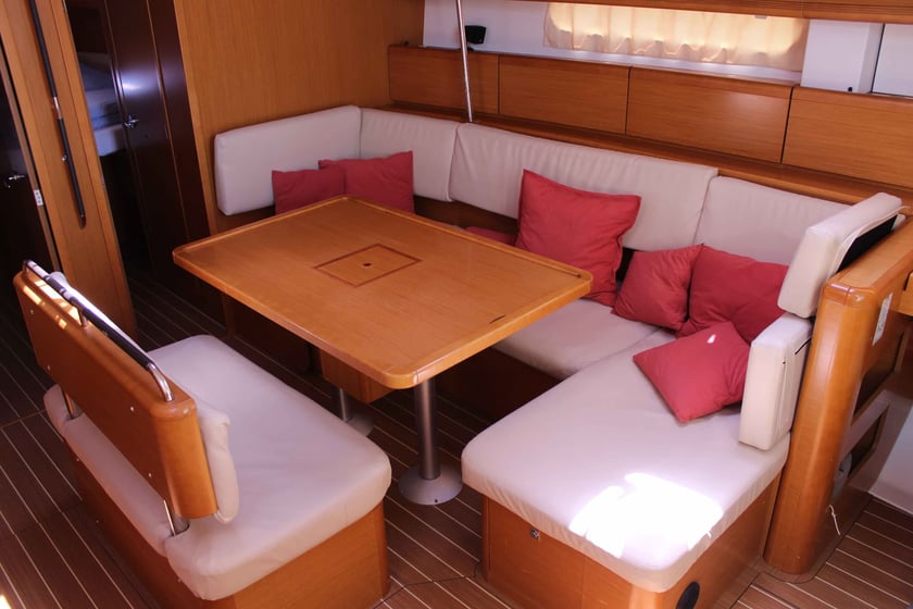 Šibenik Sailboat 4 cabin 10 berths 10 guests 15.07 m Listing Number: #7007 5