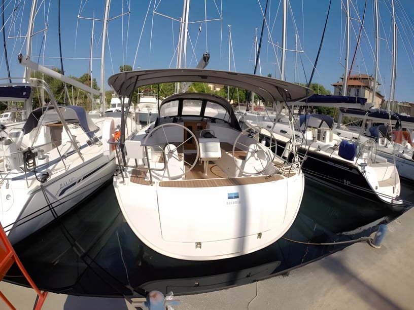 Zadar Sailboat 3 cabin 8 berths 8 guests 11.3 m Listing Number: #7012 3