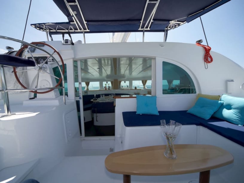 Salerno Catamaran 4 cabin 12 berths 12 guests 11.55 m Listing Number: #7312 3