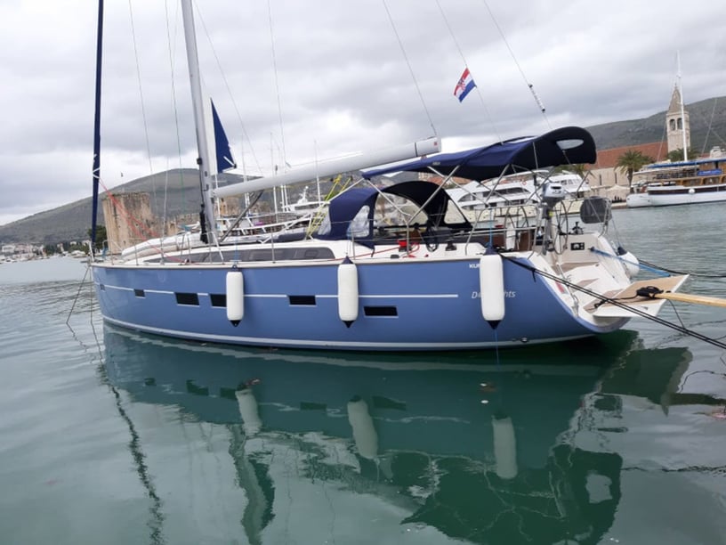Punat Sailboat 5 cabin 12 berths 12 guests 14.93 m Listing Number: #7363
