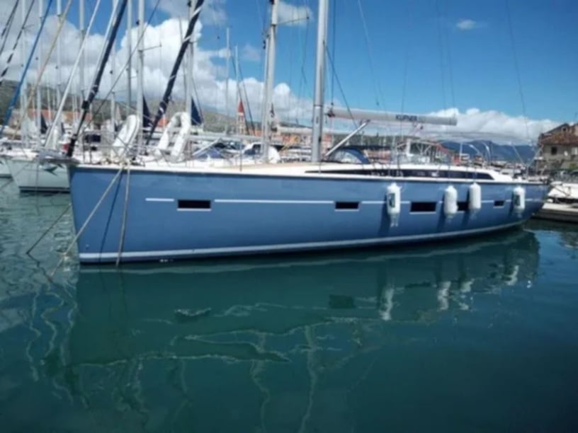 Trogir Segelboot 5 Kabine 12 Liegeplätze 12 Gäste 14.93 m Nummer des Inserats: #7368