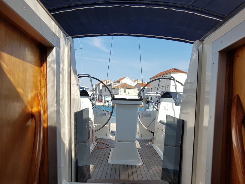 Trogir Sailboat 5 cabin 11 berths 11 guests 15.57 m Listing Number: #7370 3