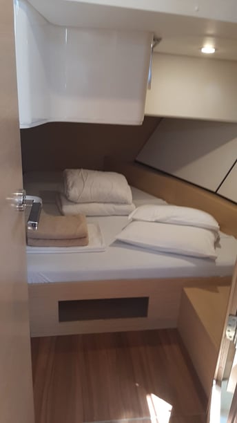 Punat Segelboot 5 Kabine 12 Liegeplätze 12 Gäste 16.75 m Nummer des Inserats: #7375 5