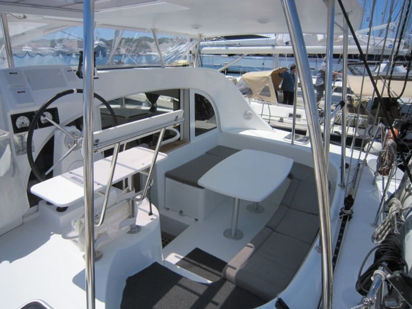 Lavrion Catamarán Cabina 6  10  literas 10  invitados 11.55 m Número de anuncio: #7377 4