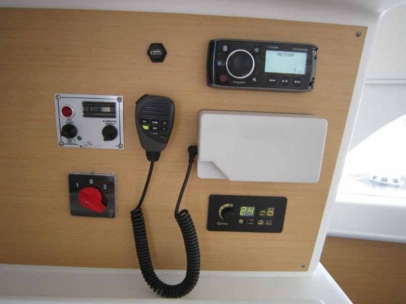 Lavrion Catamarán Cabina 6  10  literas 10  invitados 11.55 m Número de anuncio: #7377 3