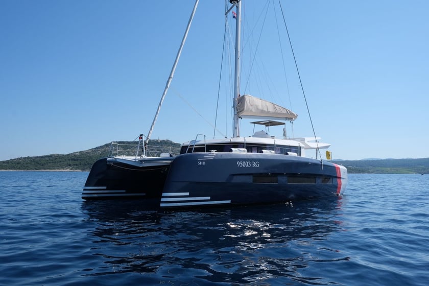 Dubrovnik Catamaran 6 cabin 11 berths 11 guests 14.7 m Listing Number: #748 4