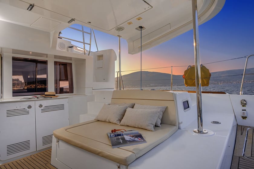 Trogir Catamaran 6 cabin 12 berths 12 guests 13.96 m Listing Number: #754 5