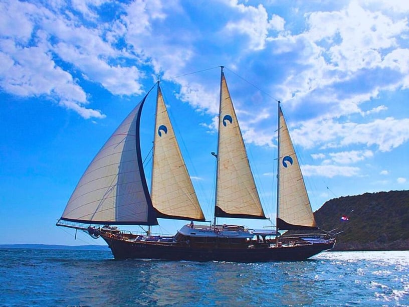 Split Gulet 6 cabin 12 berths 12 guests 36 m Listing Number: #7726