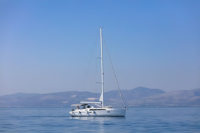 Split Sailboat 4 cabin 9 berths 9 guests 14.27 m Listing Number: #7741 5