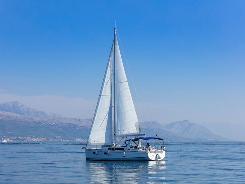 Split Sailboat 3 cabin 8 berths 8 guests 11.5 m Listing Number: #7754