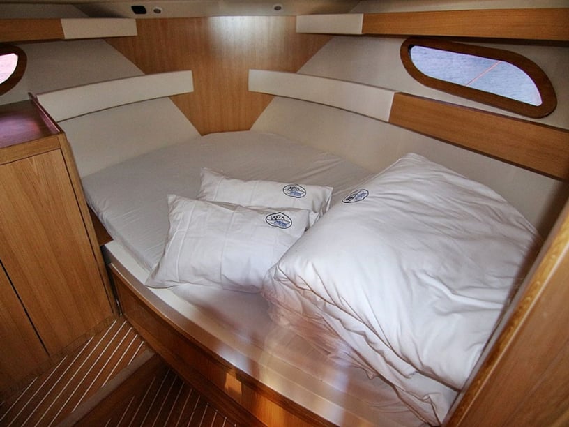 Sukošan Motorboat 3 cabin 7 berths 7 guests 11.82 m Listing Number: #7785 3