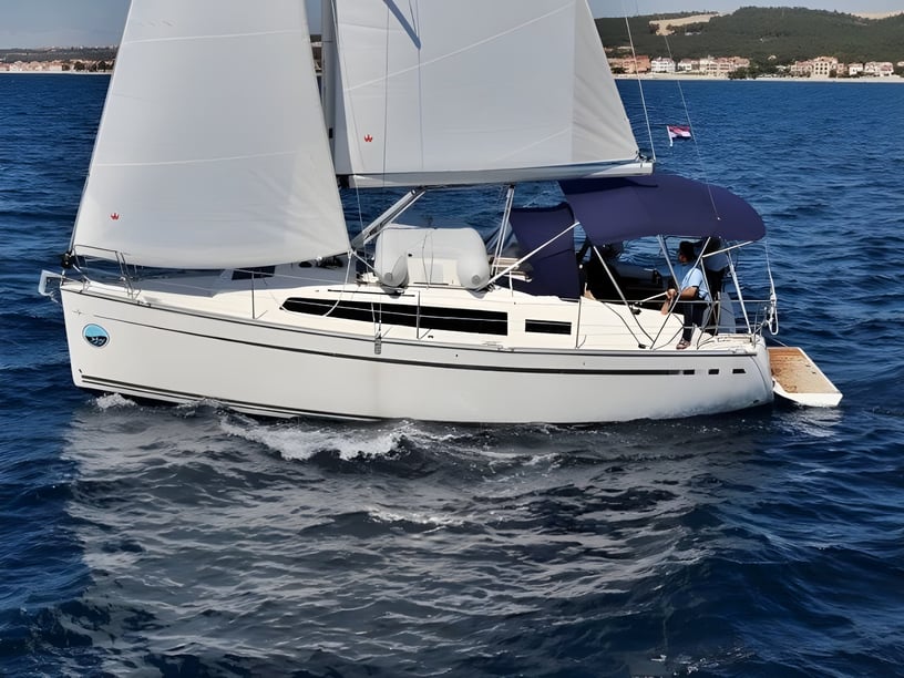 Sukošan Sailboat 3 cabin 7 berths 7 guests 9.99 m Listing Number: #7786 4