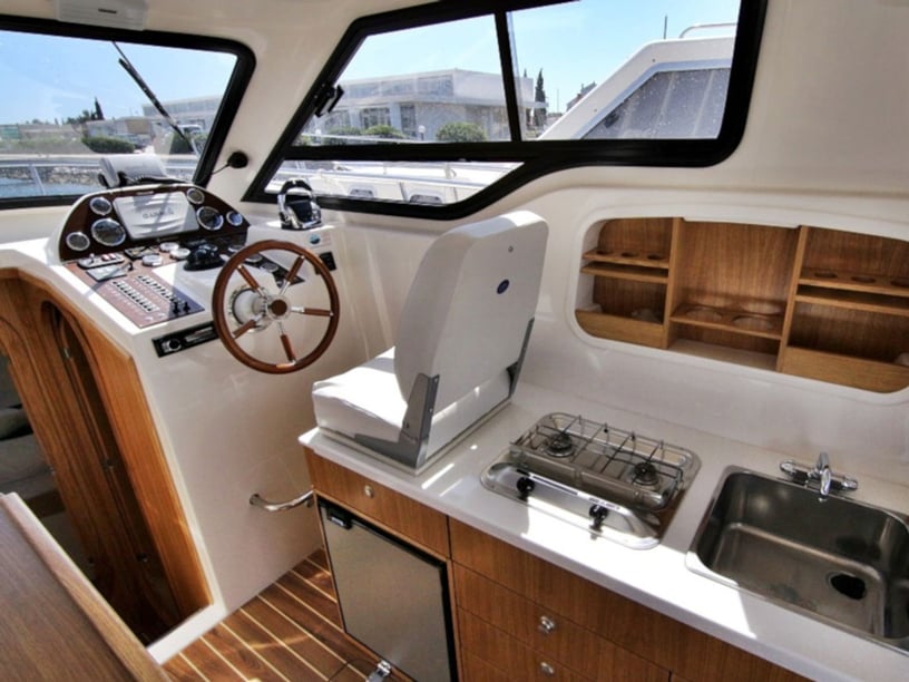 Sukošan Motorboat 2 cabin 5 berths 5 guests 9.5 m Listing Number: #7801 5