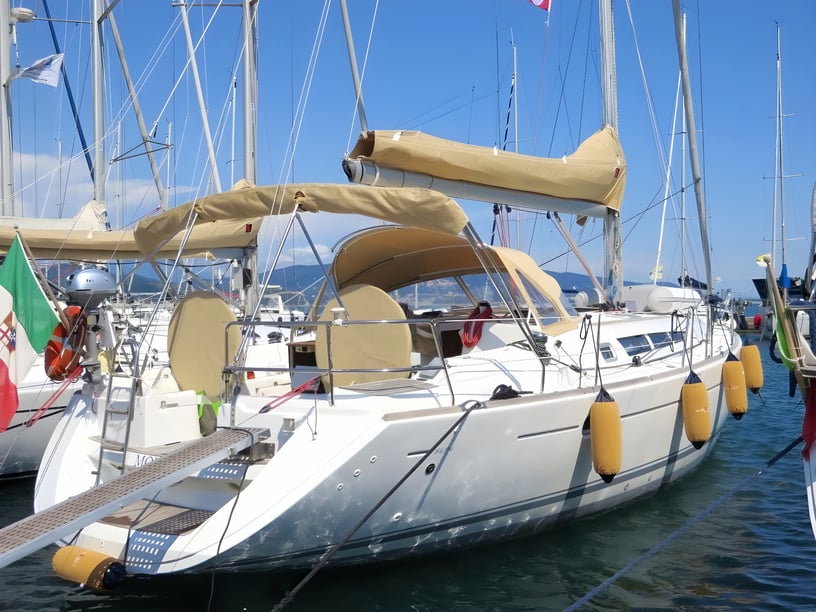 Fezzano di Portovenere/La Spezia Barca a vela cabina 4  cuccette 10  10  ospiti 14.15 m Numero dell'inserzione: #824 5