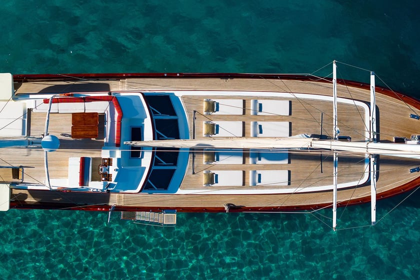 Gocek Gulet 4 cabin 8 berths 8 guests 26.11 m Listing Number: #8247 3