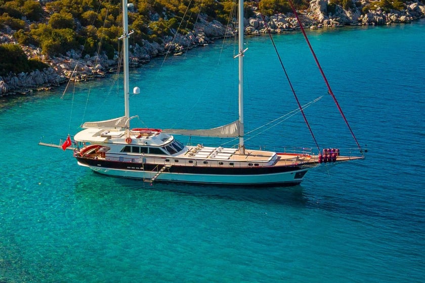 Gocek Gulet 4 cabin 8 berths 8 guests 26.11 m Listing Number: #8247