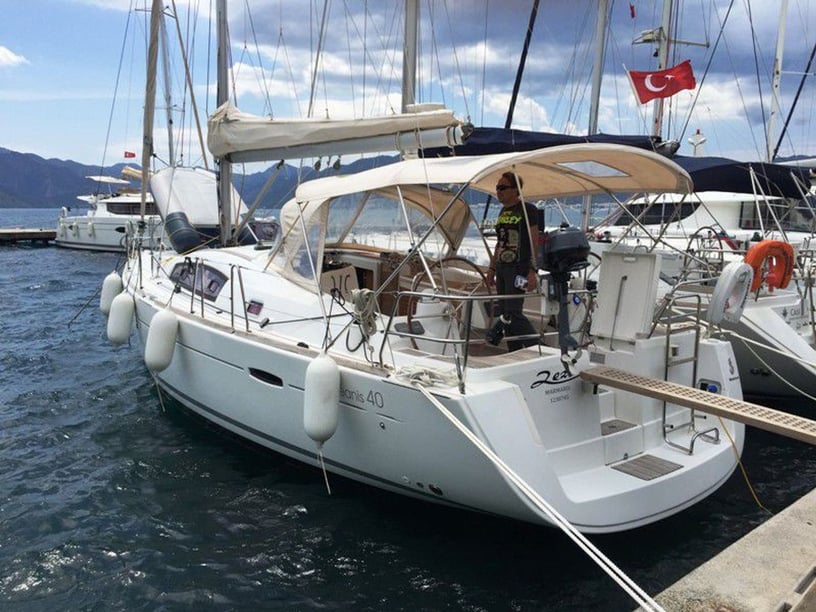 Marmaris Voilier Cabine 3  Couchettes 8  Invités 8  12.17 m Numéro de l'annonce: #8504 3