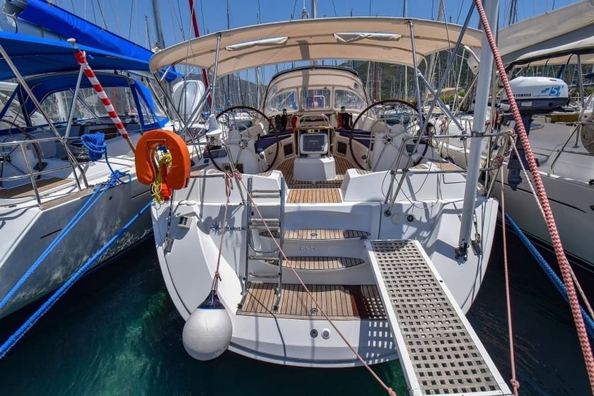 Marmaris Sailboat 3 cabin 8 berths 8 guests 15.07 m Listing Number: #9019 2